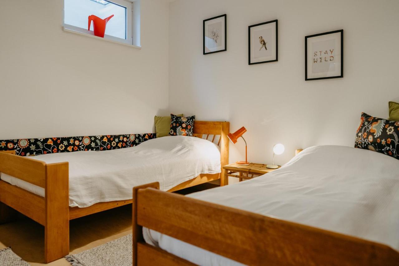 Haus Luna - Privatzimmer Im Sonnigen Suedburgenland Hackerberg Exteriör bild