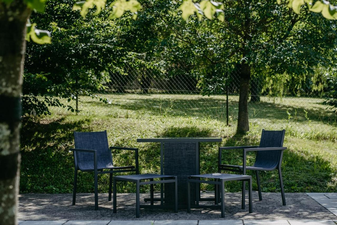 Haus Luna - Privatzimmer Im Sonnigen Suedburgenland Hackerberg Exteriör bild