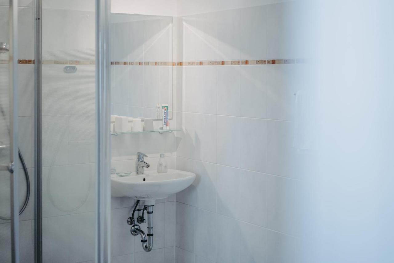 Haus Luna - Privatzimmer Im Sonnigen Suedburgenland Hackerberg Exteriör bild